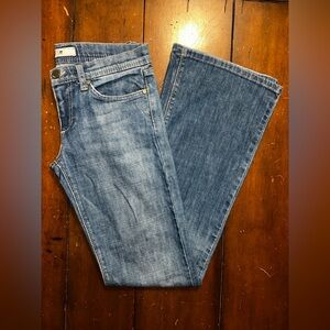 Joe's Jeans Women's Flare in Medium Blue Wash